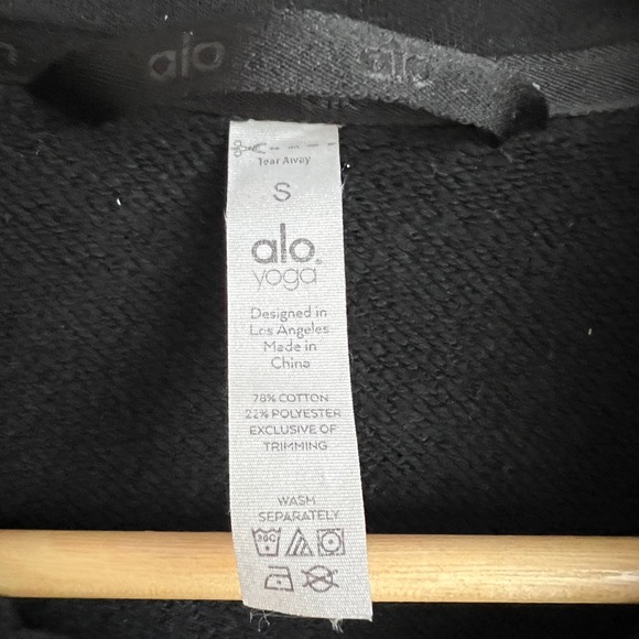 ALO Renown Cropped Button Pullover - Size Small - Picture 7 of 7